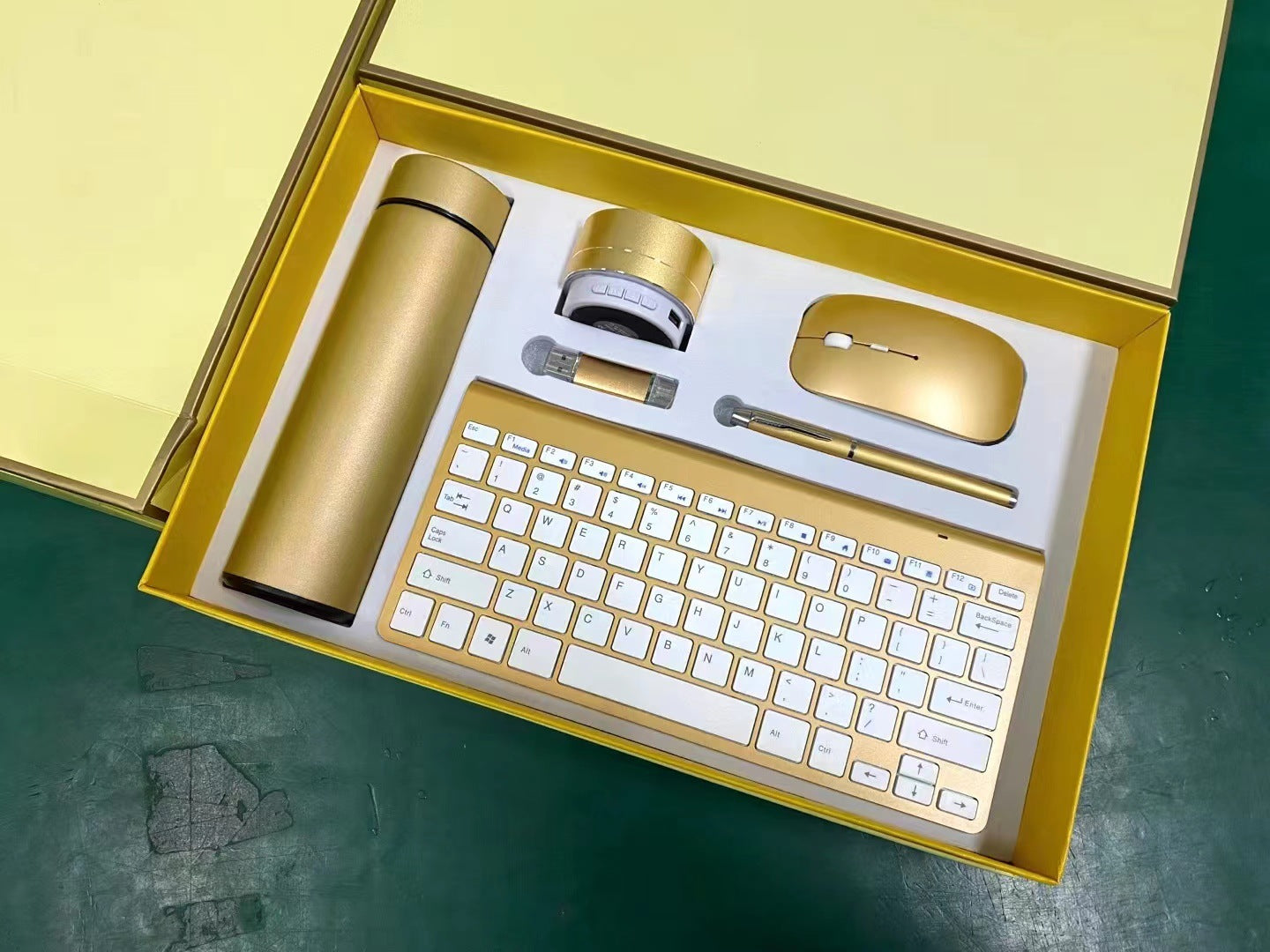 Business Gift Suit Gift Gift Box Wireless Keyboard Mouse Conference Bank Anniversary Activity Creative Gift