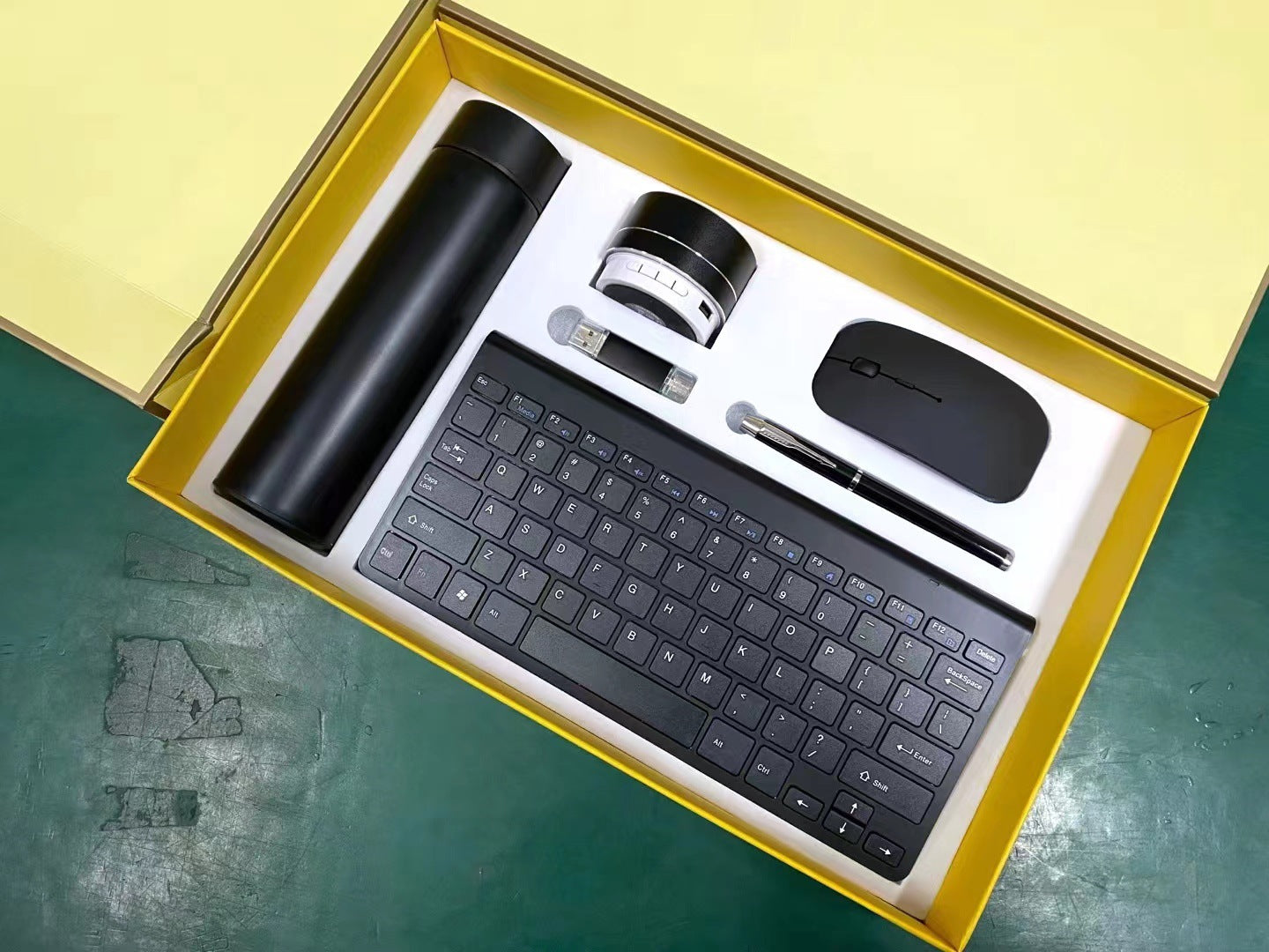 Business Gift Suit Gift Gift Box Wireless Keyboard Mouse Conference Bank Anniversary Activity Creative Gift