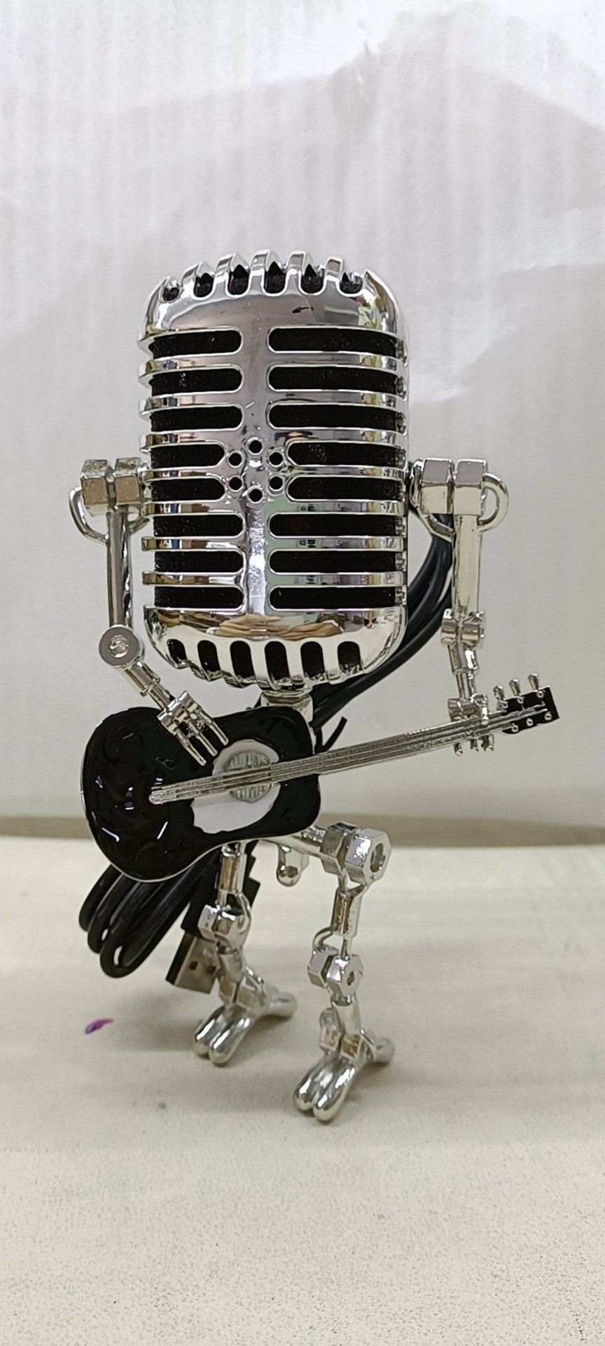 Vintage Old-Fashioned Microphone Table Lamp Microphone Robot Lamp Home Furnishings - DigiVirt
