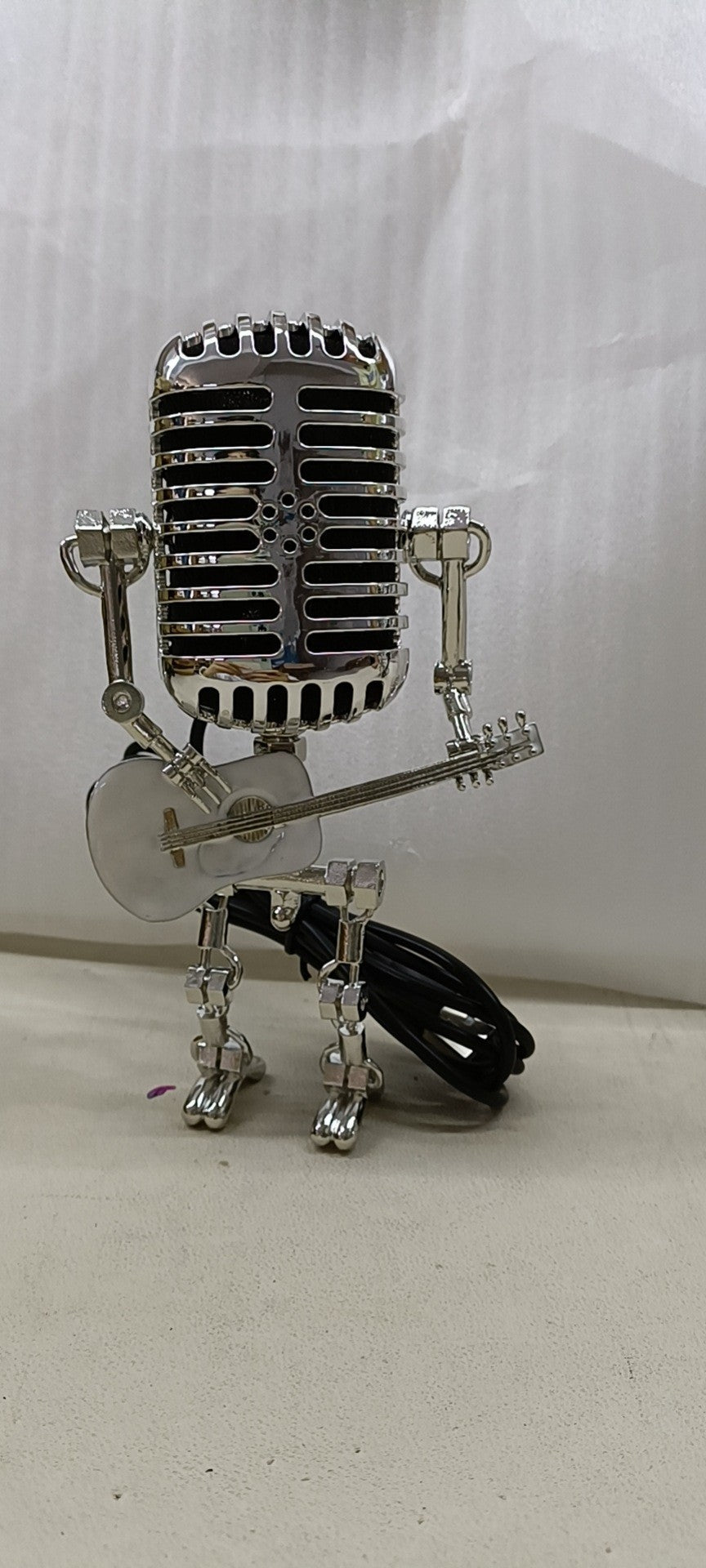 Vintage Old-Fashioned Microphone Table Lamp Microphone Robot Lamp Home Furnishings - DigiVirt