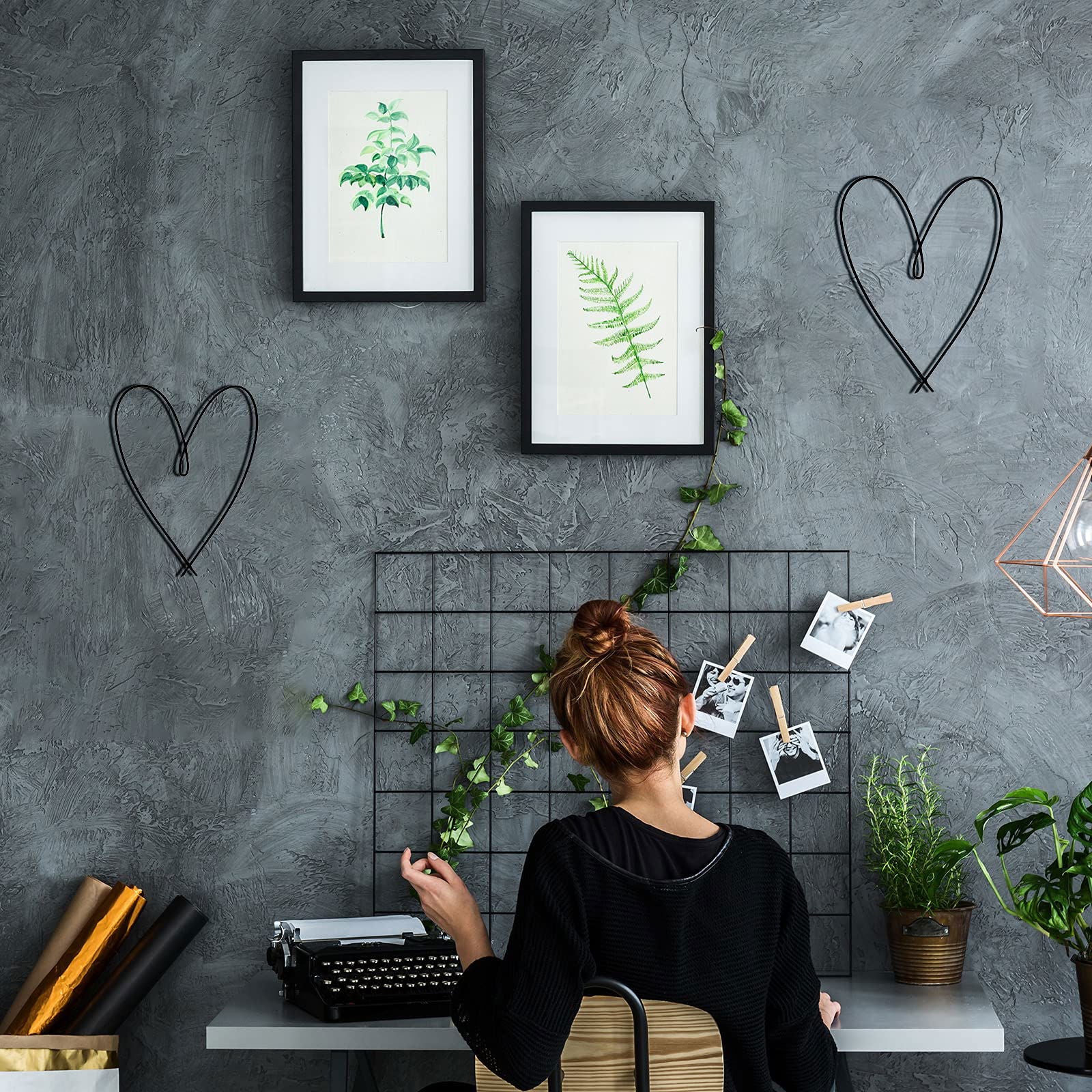 4 Pieces Metal Heart Wall Art Décor, Love Heart Wall Decoration Sign Metal Wall Ornaments for Valentine's Day Bedroom Living Room Decoration (Black) - DigiVirt