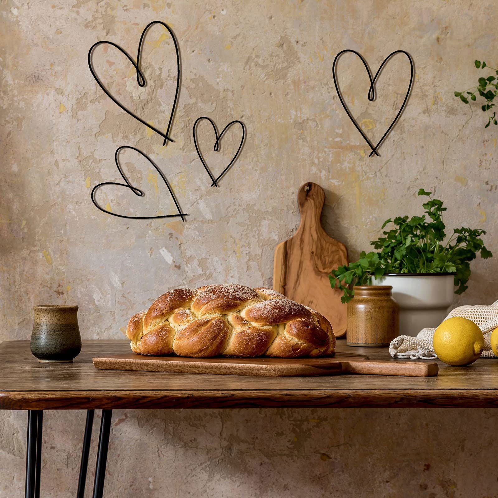 4 Pieces Metal Heart Wall Art Décor, Love Heart Wall Decoration Sign Metal Wall Ornaments for Valentine's Day Bedroom Living Room Decoration (Black) - DigiVirt