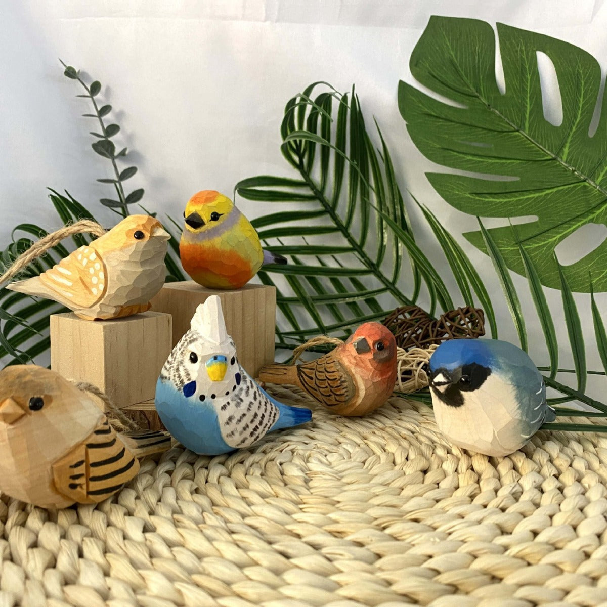 Solid Wood Hand-carved Basswood Wood Carving Bird Ornaments Cute Gift Series